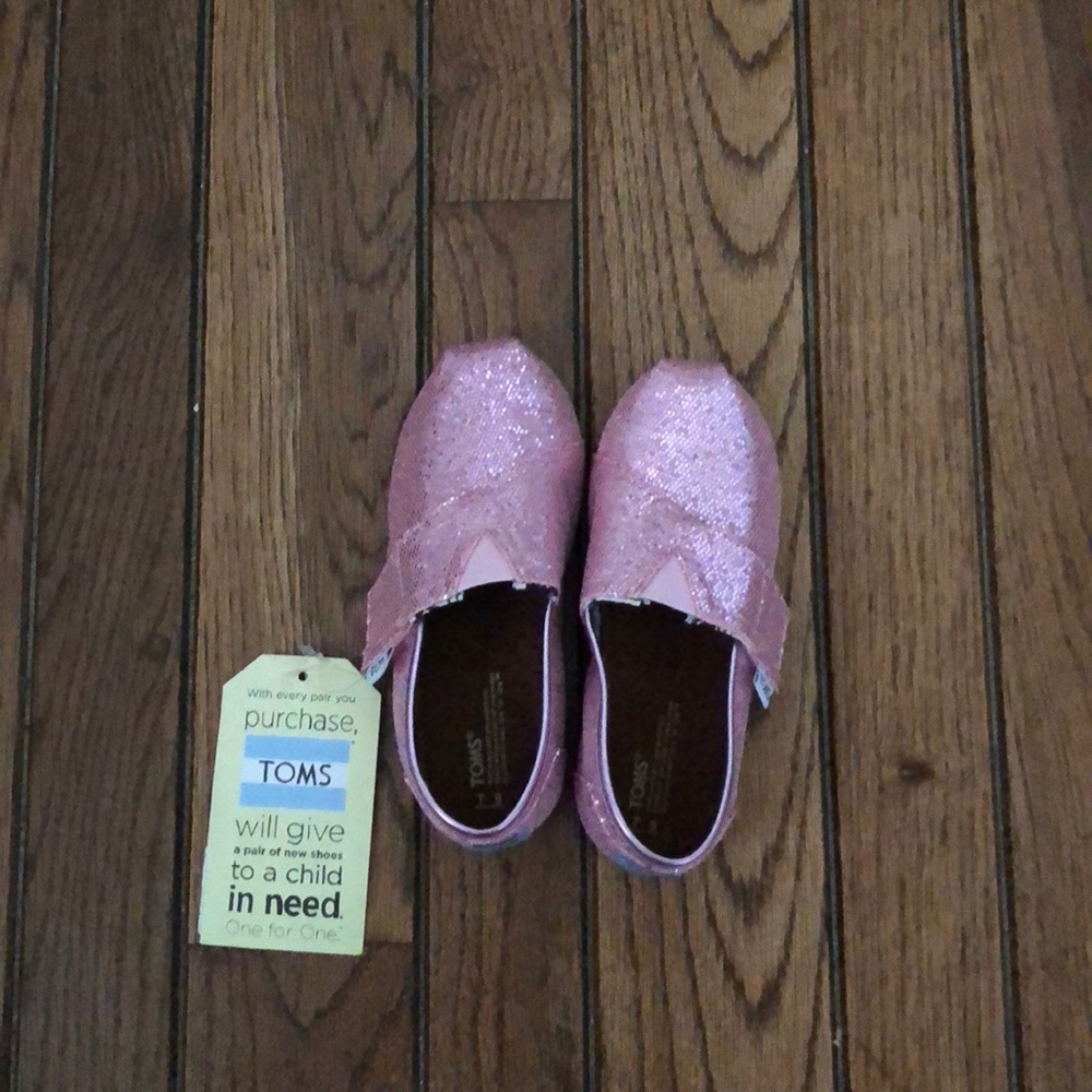 Sparkly Pink TOMS T9